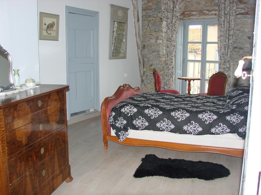 B&B Tour De Saint Anne Azille Room photo