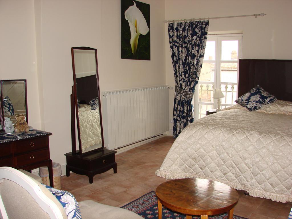 B&B Tour De Saint Anne Azille Room photo